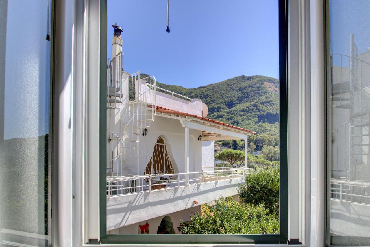 Lacco Terrace Solarium Lacco Ameno  Bagian luar foto